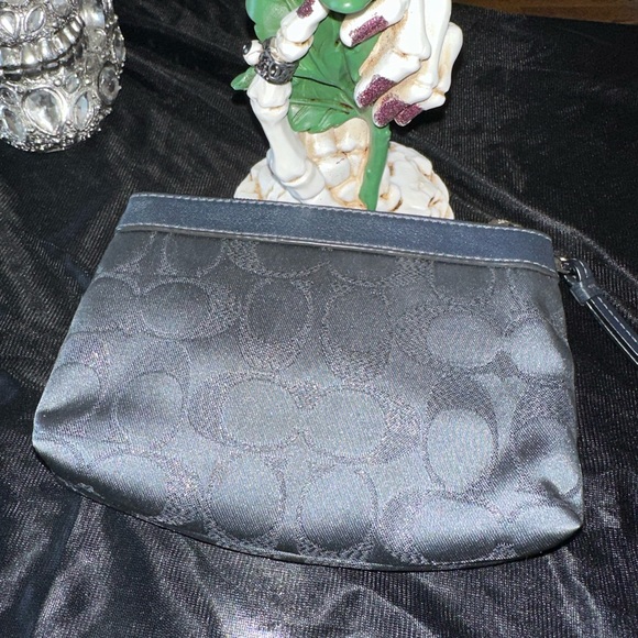 🩶Coach Wristlet🩶 - Picture 2 of 3